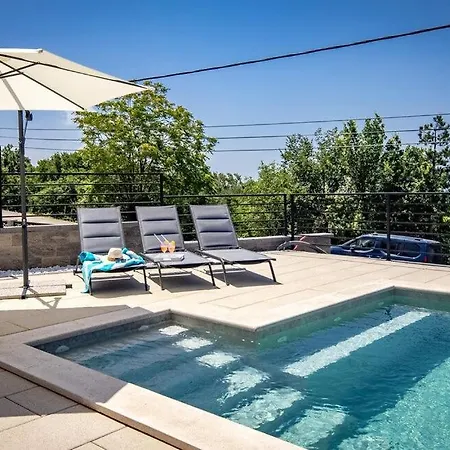 Aura By Guide Вилла *